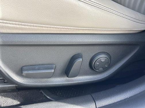 2021 Genesis G70 2.0T