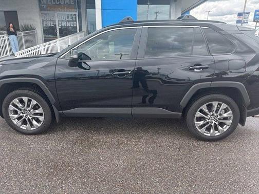 2024 Toyota RAV4 XLE Premium