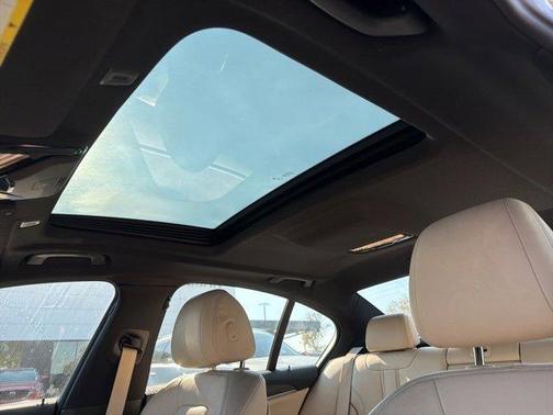 2017 BMW 530 i xDrive