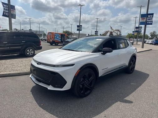 Iridescent Pearl Tricoat 2025 Chevrolet Equinox EV RS