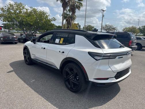 Iridescent Pearl Tricoat 2025 Chevrolet Equinox EV RS