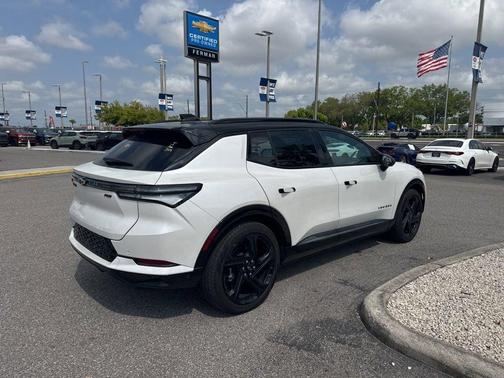 Iridescent Pearl Tricoat 2025 Chevrolet Equinox EV RS