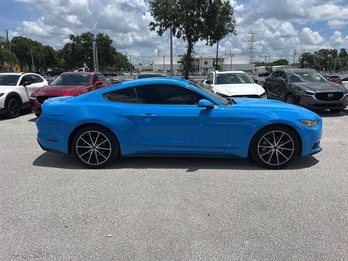 2017 Ford Mustang EcoBoost Premium