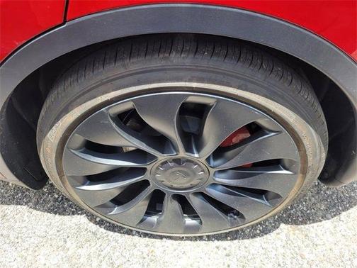 2025 Tesla Model Y Performance