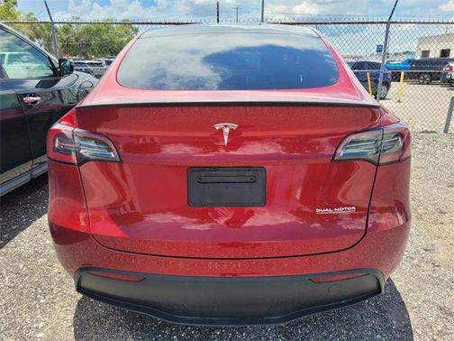 2025 Tesla Model Y Performance