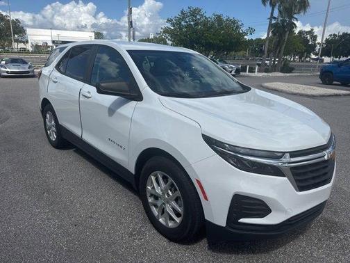 2022 Chevrolet Equinox LS