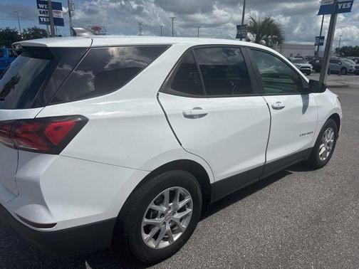 2022 Chevrolet Equinox LS