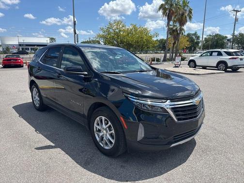 Mosaic Black Metallic 2024 Chevrolet Equinox LT