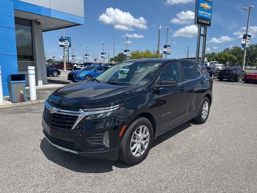 Mosaic Black Metallic 2024 Chevrolet Equinox LT