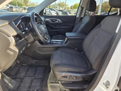 2018 Chevrolet Traverse LT Cloth