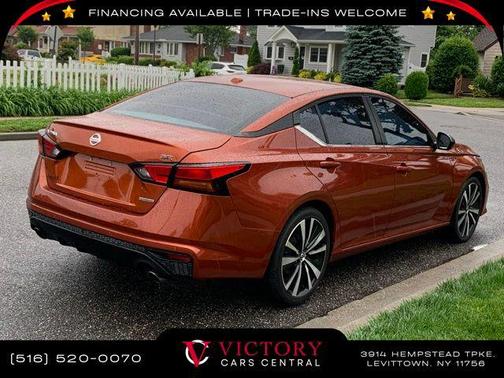 2021 Nissan Altima SR VC-Turbo FWD