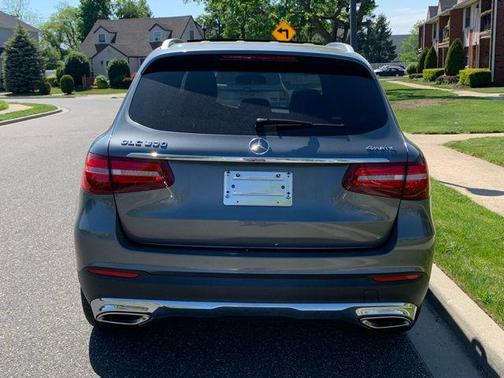 2018 Mercedes-Benz GLC 300 4MATIC