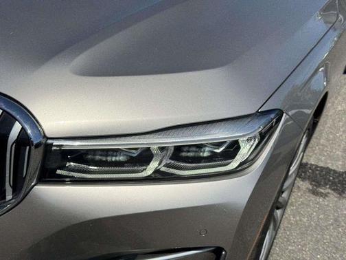 Cashmere Silver Metallic 2021 BMW 740 xDrive