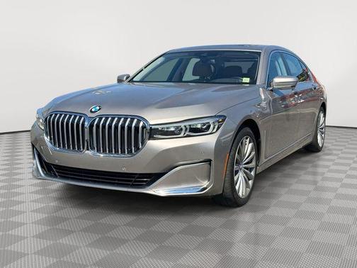 Cashmere Silver Metallic 2021 BMW 740 xDrive