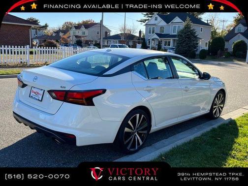 2022 Nissan Altima SR FWD