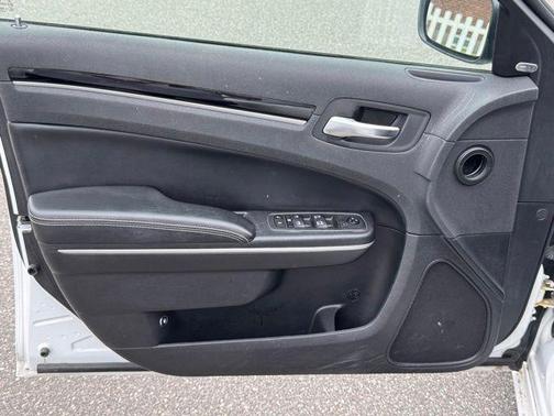 2019 Chrysler 300 S