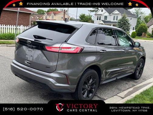 2022 Ford Edge SE