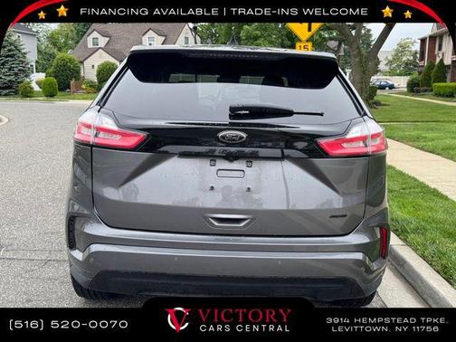 2022 Ford Edge SE