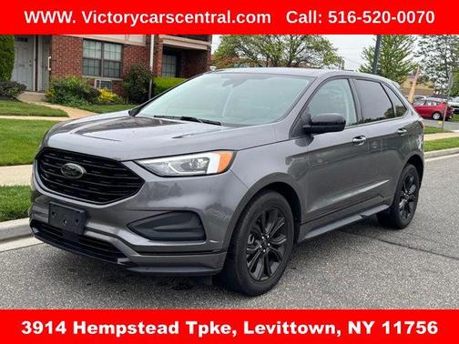 2022 Ford Edge SE