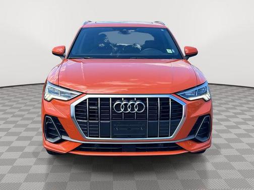 Pulse Orange 2025 Audi Q3 Premium 45 TFSI S line quattro Tiptronic