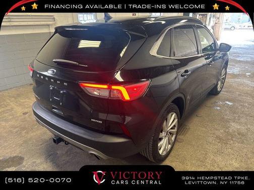 2022 Ford Escape Titanium