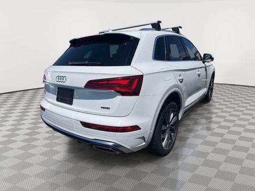 White 2024 Audi Q5 45 S line Premium Plus