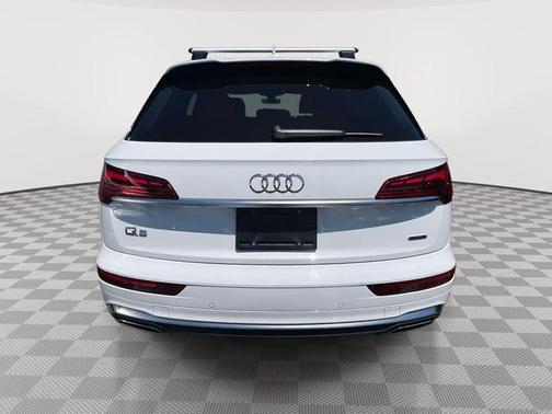 White 2024 Audi Q5 45 S line Premium Plus