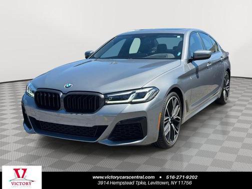 Skyscraper Gray Metallic 2023 BMW 540 i