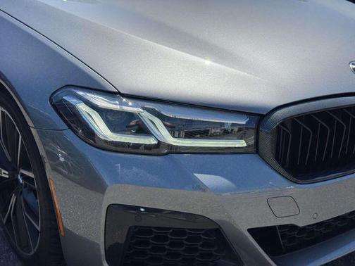 Skyscraper Gray Metallic 2023 BMW 540 i