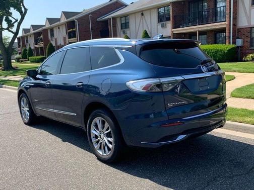 2022 Buick Enclave AWD Avenir