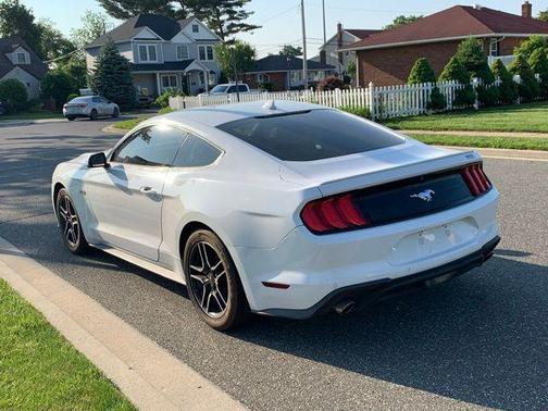 2020 Ford Mustang EcoBoost Premium