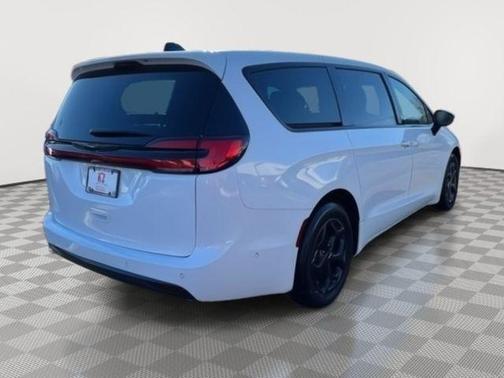 Bright White Clearcoat 2024 Chrysler Pacifica Hybrid S Appearance Pkg