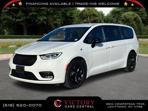 2024 Chrysler Pacifica Hybrid S Appearance Pkg