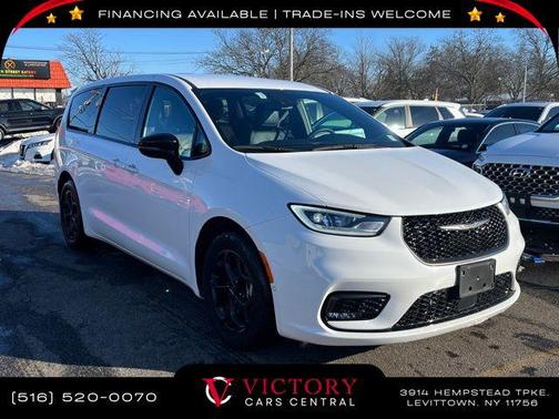 2024 Chrysler Pacifica Hybrid S Appearance Pkg