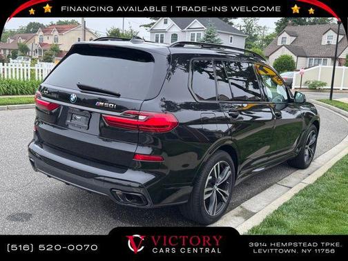 2022 BMW X7 M50i