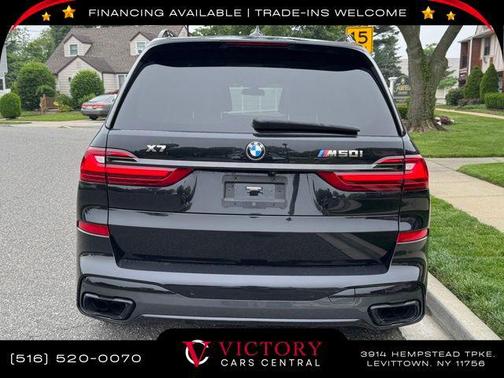 2022 BMW X7 M50i