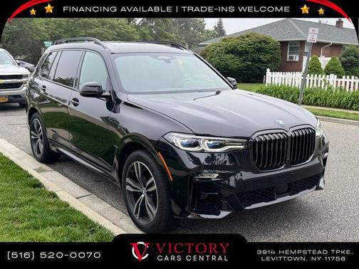 2022 BMW X7 M50i