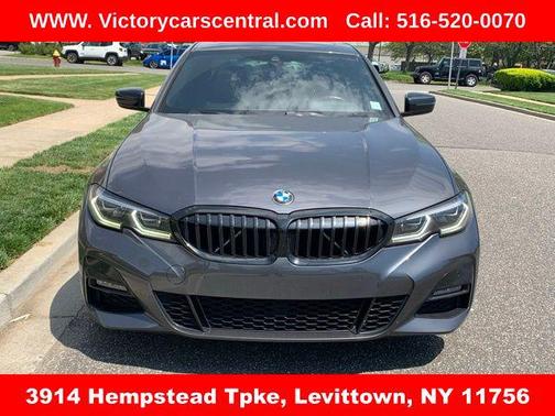 2022 BMW 330 330i