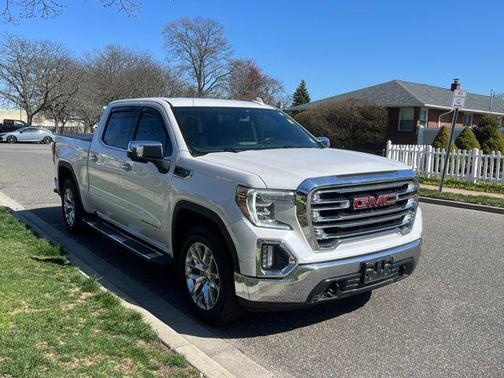 2022 GMC Sierra 1500 SLT