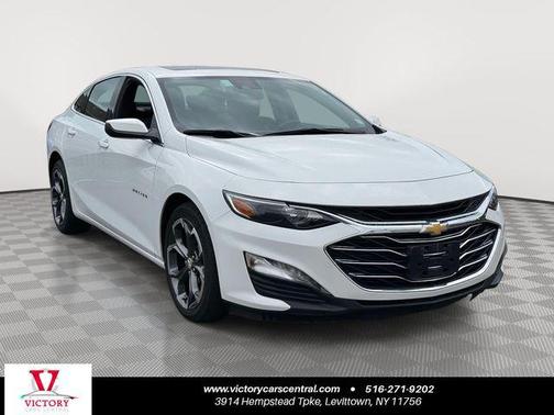 Summit White 2023 Chevrolet Malibu FWD 1LT