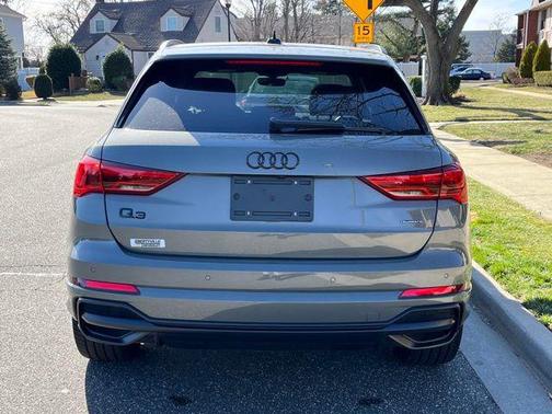 2022 Audi Q3 45 S line Premium Plus