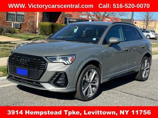 2022 Audi Q3 45 S line Premium Plus