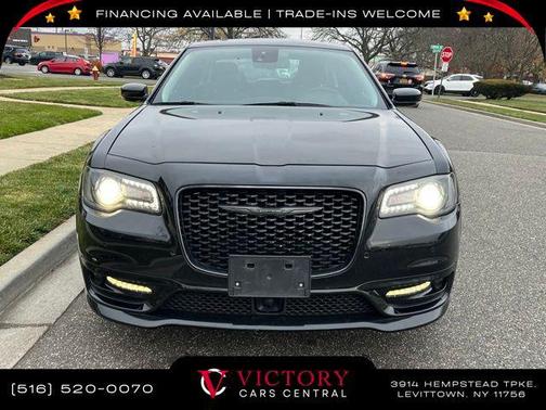 2023 Chrysler 300 Touring