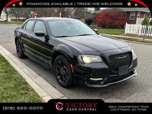 2023 Chrysler 300 Touring