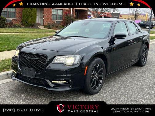 2023 Chrysler 300 Touring