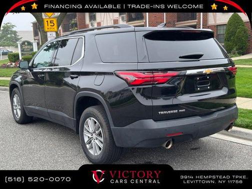 2022 Chevrolet Traverse LT Leather