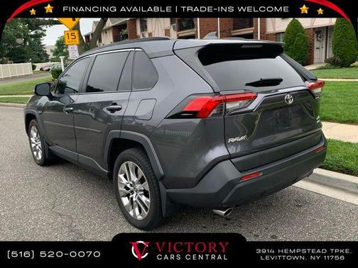 2020 Toyota RAV4 XLE Premium