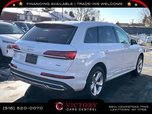 2024 Audi Q7 45 Premium Plus