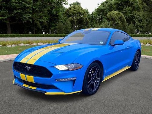 2022 Ford Mustang EcoBoost