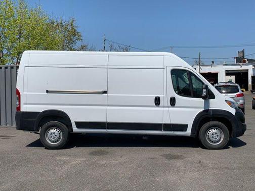 2025 RAM ProMaster 2500 Tradesman